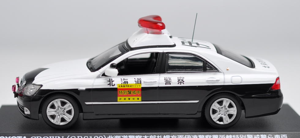 RAI'S 超美品 トヨタ クラウンGRS180 G8洞爺湖サミット警戒1/43 RAI´S 超美品 トヨタ クラウンGRS180 G8洞爺湖サミット警戒1/43
