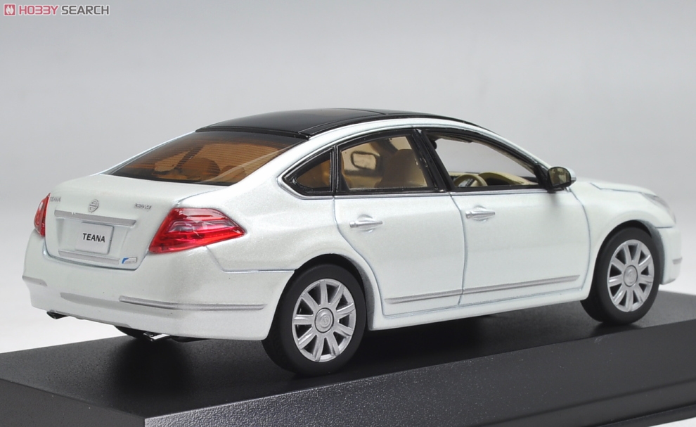 1/18 日産　初代　ティアナ　ブルー　ミニカー Amazon.co.jp: 1:18 日産ティアナ第一世代合金車モデルおもちゃ