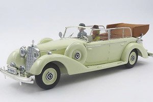 Mercedes-Benz 770K Open Car 1938 w/Eva Brown & SS Driver Figure (Diecast Car)
