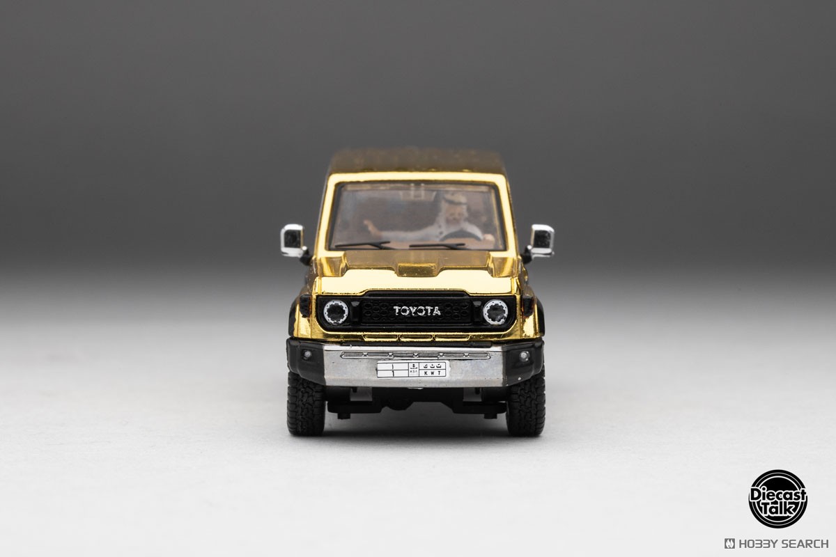 GCD ダイキャストトーク 限定 アラブ限定　トヨタ・ランドクルーザー70 アラブ限定 トヨタ・ランドクルーザー70 ウィズ フィギア - メルカリ