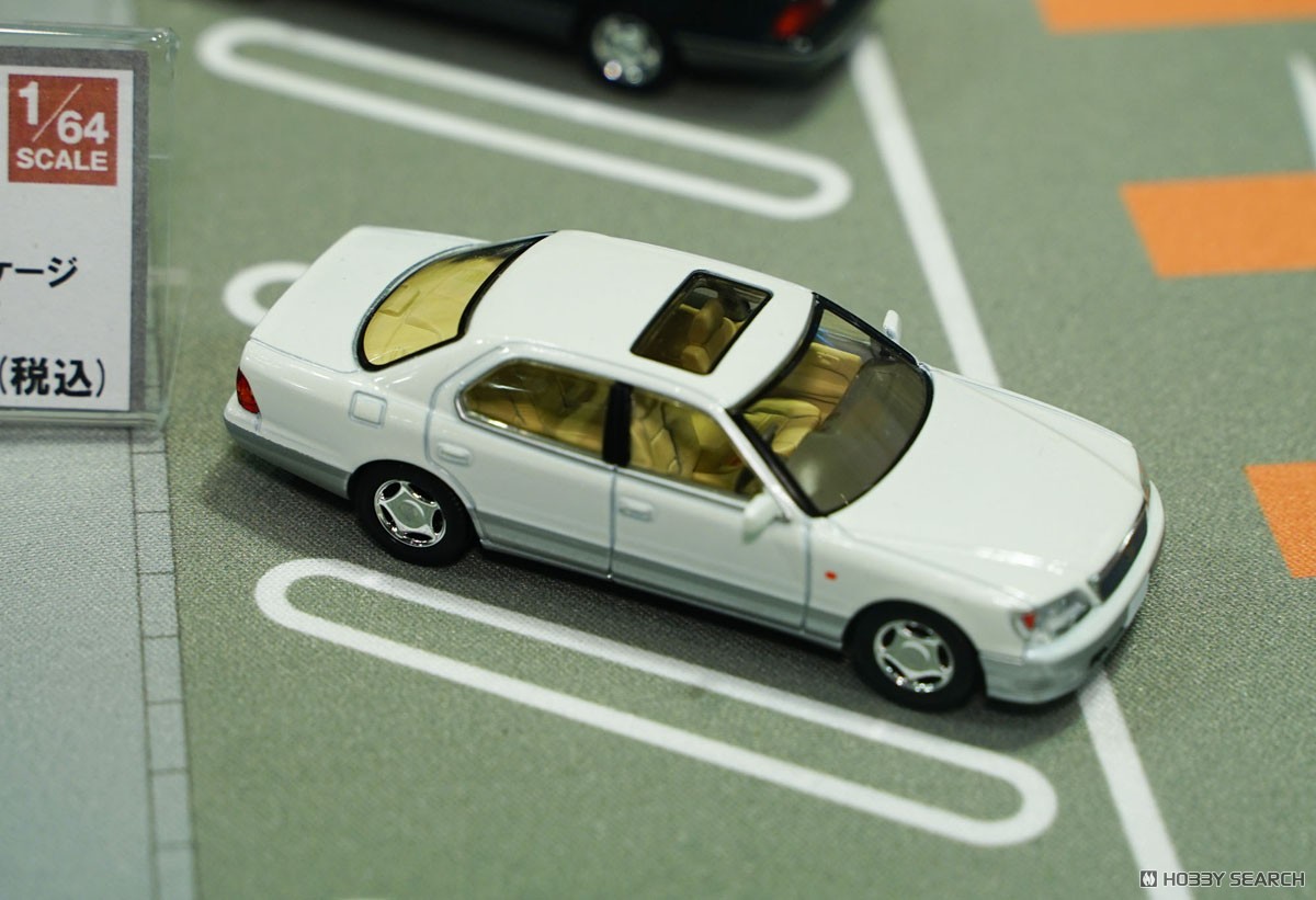 TLV-N356a トヨタ セルシオ C仕様 Fパッケージ (パールホワイト/銀) 97