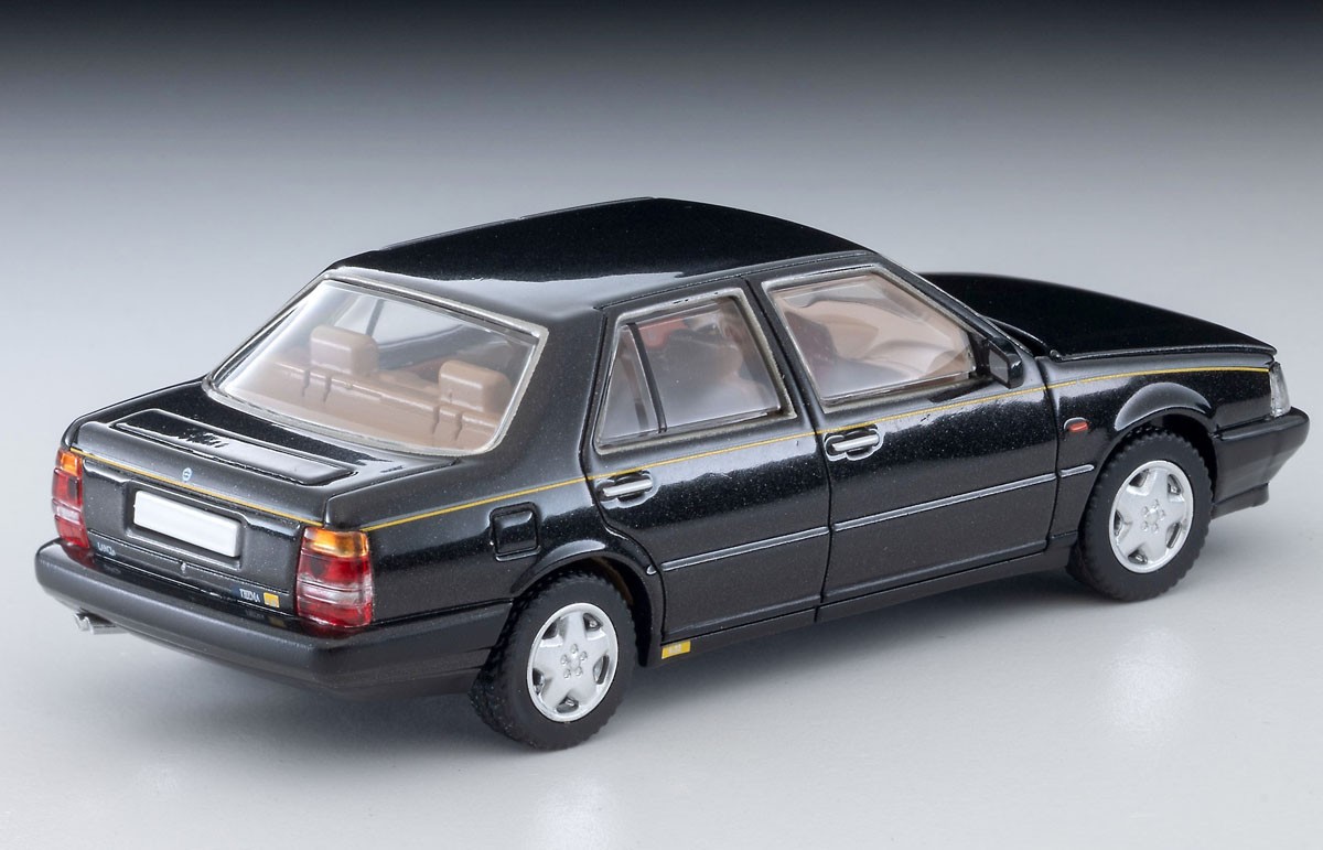 LV－N277c ランチア テーマ 8．32 フェーズI (黒) (ミニカー) 商品画像3