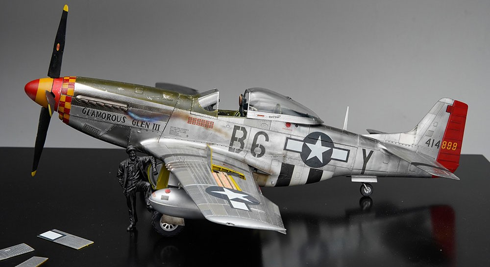 ノースアメリカンP-51D ムスタング フルインテリア プラモデル｜ホビー