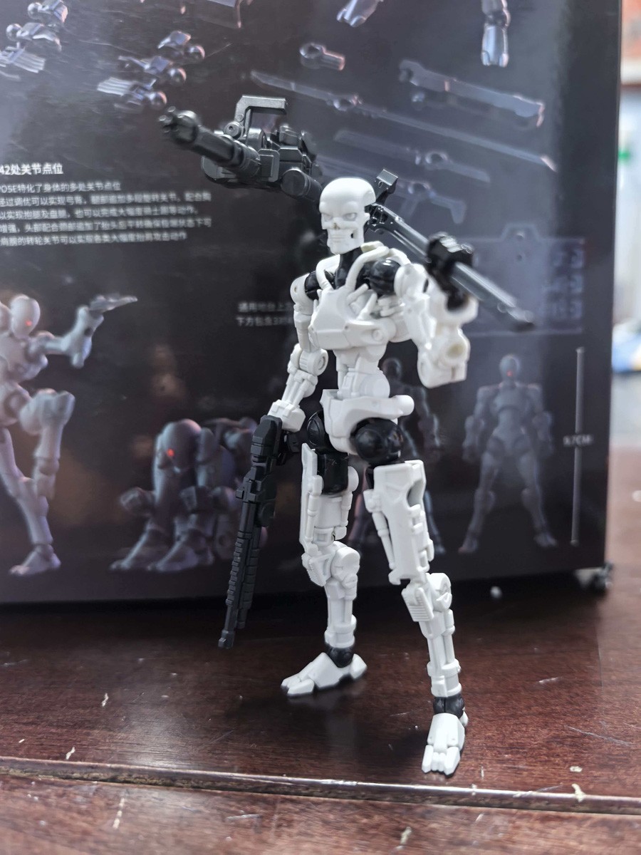 3 min projectシリーズ ゼンティネル 1/18スケールプラスチックモデル