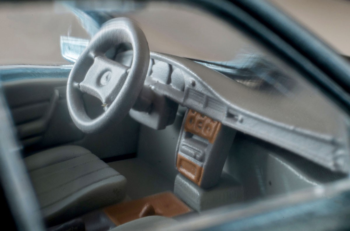 LV－N77c メルセデスベンツ 190 E (パールブルー)92年式 (ミニカー) 商品画像9