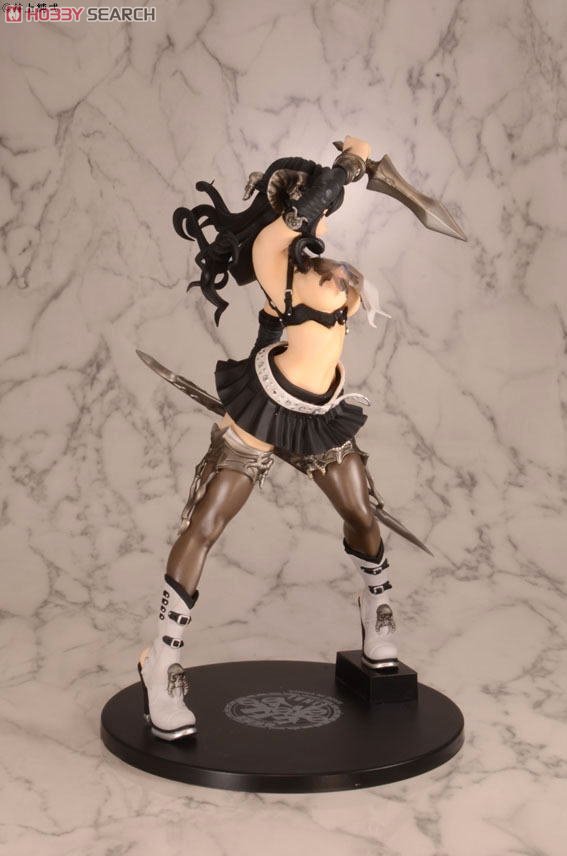 Akumako (PVC Figure) 商品画像3