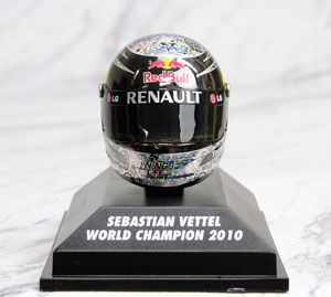 アライ ヘルメット S.ベッテル アブダビGP 2010 ワールドチャンピオン (ヘルメット)