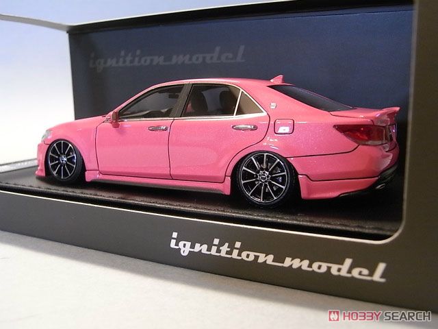 ミニカー Toyota Crown Athlete G TRD Sportivo Pink Toyota Crown Athlete G TRD Sportivo Pink (ミニカー) - ホビー