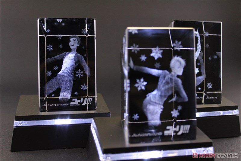 ユーリ!!! on ICE　3Dクリスタルアート　勝生勇利　台座付き 完全受注生産】ユーリ!!! on ICE 3Dクリスタルアート 勝生勇利