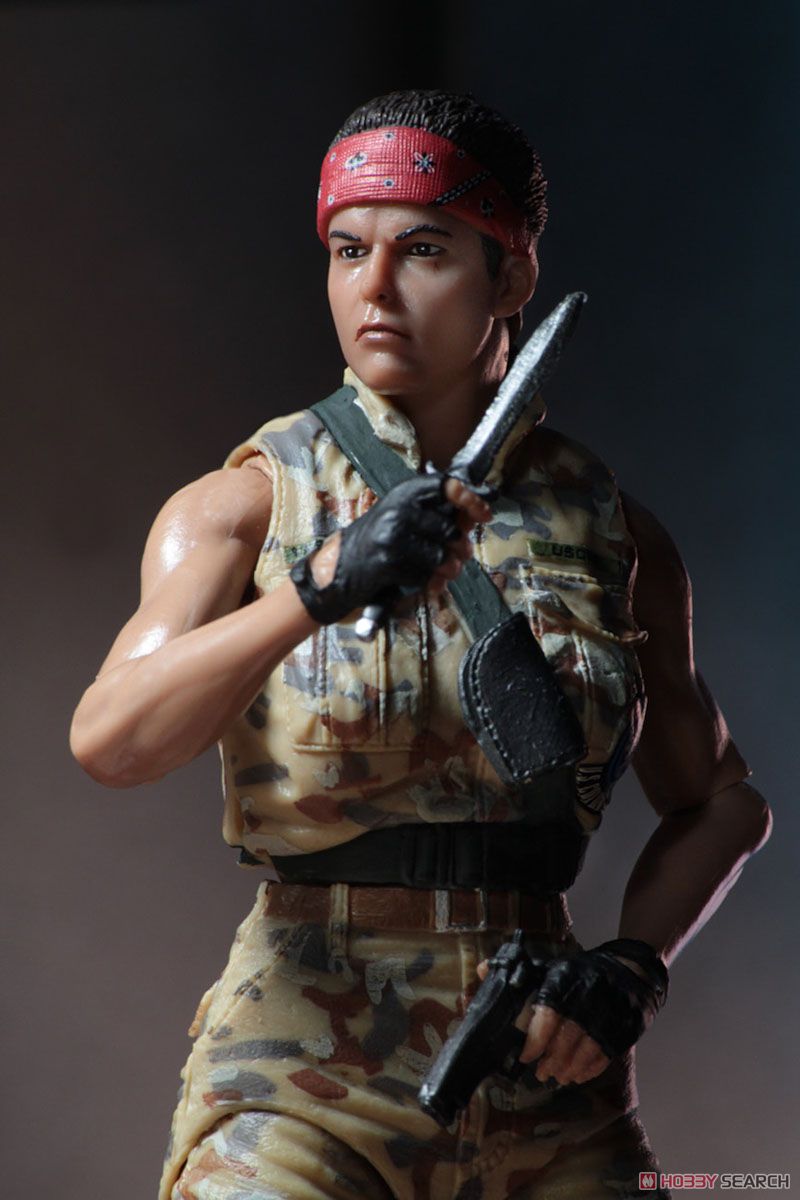 エイリアン　アクションフィギュア Amazon.co.jp: Mezco Alien One:12 コレクティブ デラックス