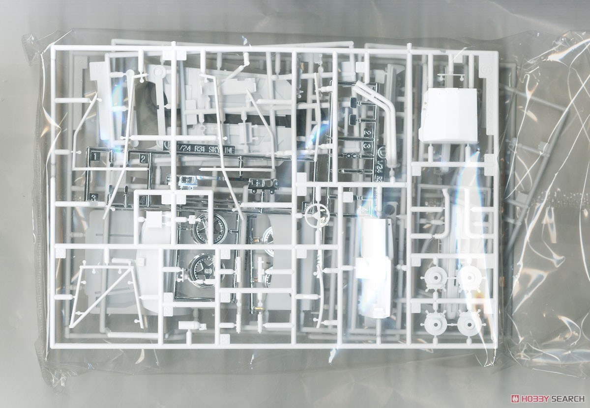リコー スカイライン GTS-R (R31) (プラモデル) 中身1