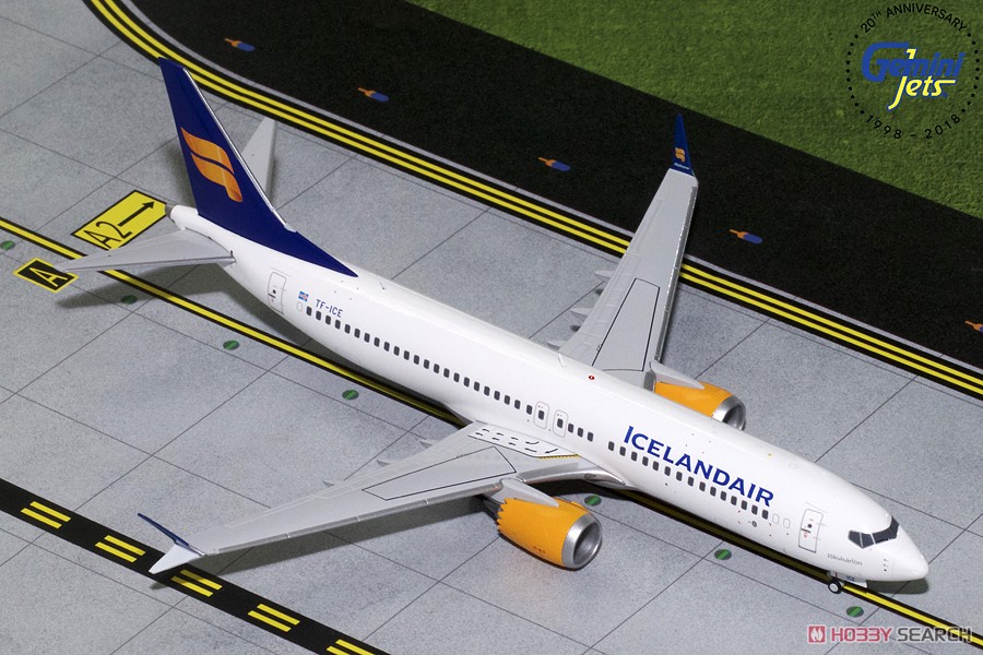 737 MAX-8 Icelandair New Colors TC-ICE (Pre-built Aircraft) Item picture1