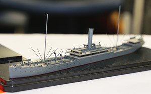 IJN Disguise Cruiser Shinanomaru w/Nameplate (Miyazawa Limited) (Plastic model)