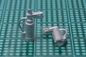 (O Narrow) Fire Extinguisher (2 Pieces) (Model Train)