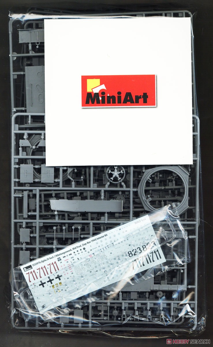 Pz.Kpfw.Iv Ausf.J Nibelungenwerk.Mid Prod.Sep-Nov 1944 Interior Kit (Plastic model) Contents1