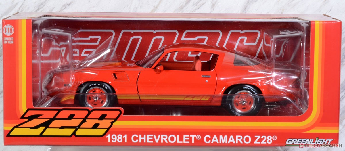 Diecast model cars Chevrolet Camaro Z28 1/18 Greenlight Z28 grey/orange 1978 - A