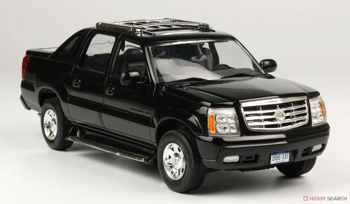 2005 Cadillac Escalade EXT SUV Pickup (Model Car