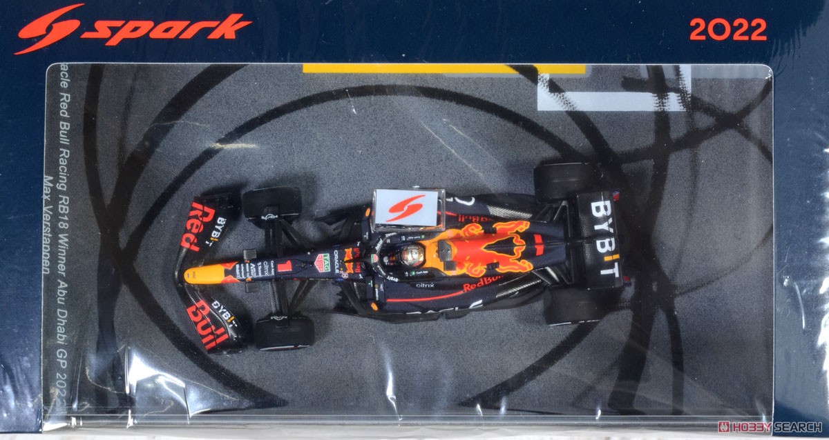 Oracle Red Bull Racing RB18 No.1 Winner Abu Dhabi 2022 (Bigger base) Max Verstappen (ミニカー) パッケージ2